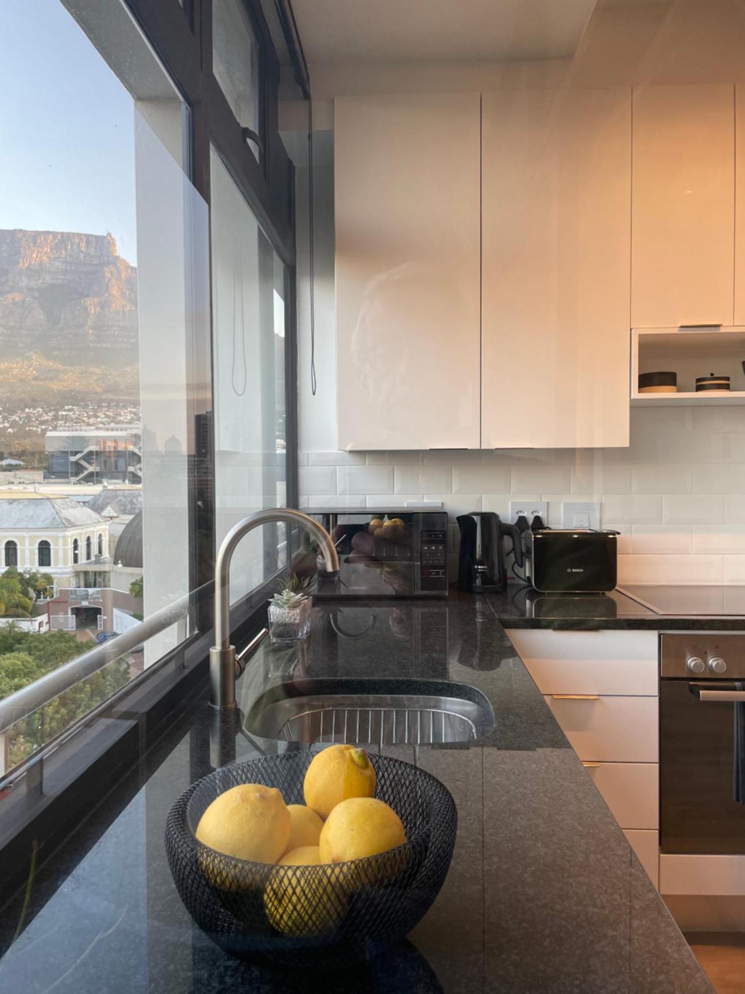 Cape Breaks Apartment Cape Town Bagian luar foto